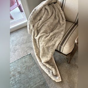 SOFT SOFT SOFT POTTERY BARN THROW